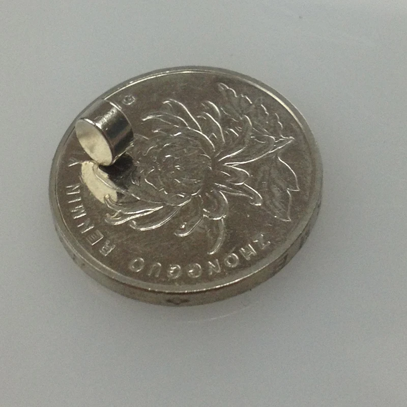 100PCS disc D4*2MM pull force 0.25kg strong power small neodymium ndfeb permanent rare earth fridge magnet fasterners
100PCS disc D4*2MM pull force 0.25kg strong power small neodymium ndfeb permanent rare earth fridge magnet fasterners