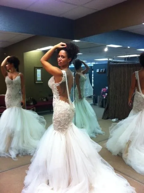 Luxury Mermaid sexy Wedding Dresses Spaghetti Straps Bridal Gown pearls backless beading lace wedding gowns custom made
Luxury Mermaid sexy Wedding Dresses Spaghetti Straps Bridal Gown pearls backless beading lace wedding gowns custom made