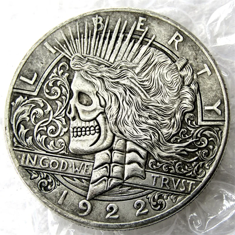 HB(42)US Hobo 1922/1922 Two Faces Peace Dollar skull zombie skeleton Creative Coin Pressed Copy Coins
HB(42)US Hobo 1922/1922 Two Faces Peace Dollar skull zombie skeleton Creative Coin Pressed Copy Coins