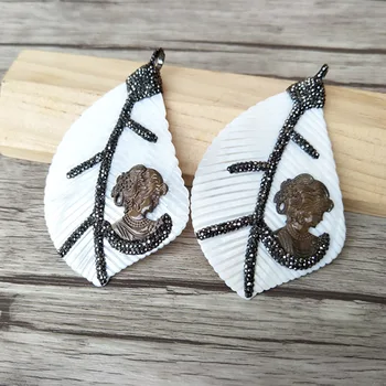 5 Pcs Natural Shell Carved Leaf Pendants,Pave Rhinestone Crystal Image Charm Pendant DIY Necklace jewelry findings PD929
5 Pcs Natural Shell Carved Leaf Pendants,Pave Rhinestone Crystal Image Charm Pendant DIY Necklace jewelry findings PD929