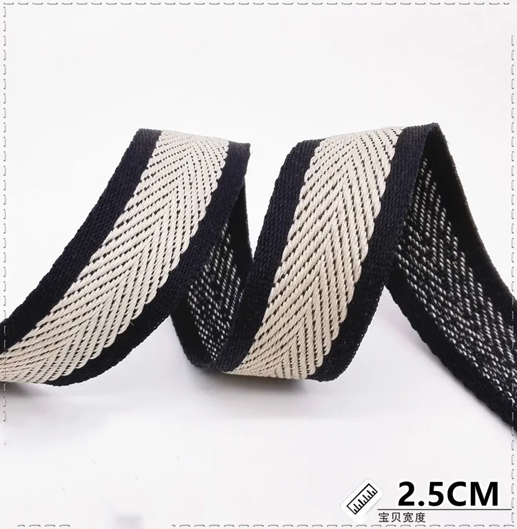 Hot sale 2.5CM Navy blue Edge Herringbone Printed Ribbons Belt DIY handmade Sewing Clothing Supplementary material (1 meter/lot)
Hot sale 2.5CM Navy blue Edge Herringbone Printed Ribbons Belt DIY handmade Sewing Clothing Supplementary material (1 meter/lot)