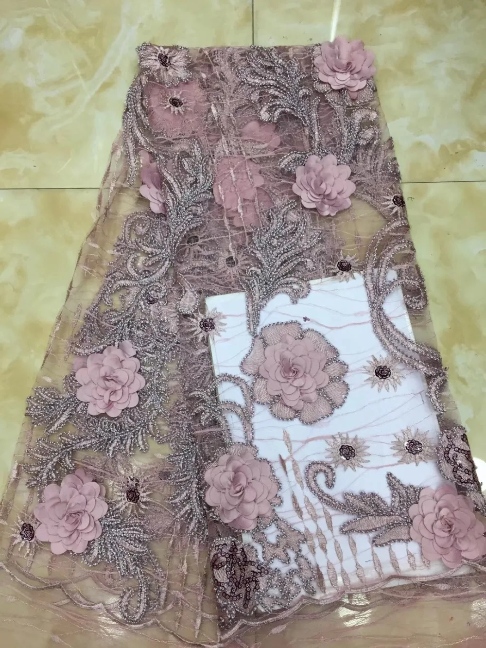 French lace fabric 5yds/pce dhl blush hand flowers sequins fabrics women gorgeous luxury party event asoebi dress 2019 new
French lace fabric 5yds/pce dhl blush hand flowers sequins fabrics women gorgeous luxury party event asoebi dress 2019 new