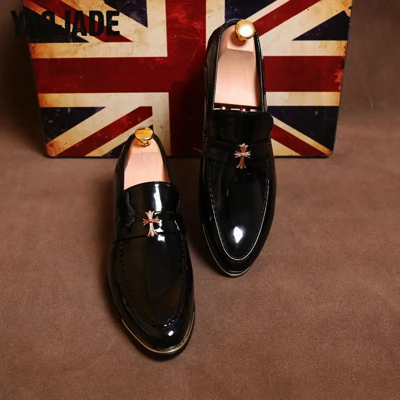 Spring And Autumn 2018 Fashion Sharp Head Low Help Casual Men's Shoes High Quality Comfortably Breathable Non-slip Men's Shoes
Spring And Autumn 2018 Fashion Sharp Head Low Help Casual Men's Shoes High Quality Comfortably Breathable Non-slip Men's Shoes