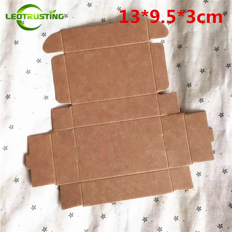Leotrusting 50pcs 13*9.5*3cm Brown Kraft Paper Box Natural Kraft Paper Gift Packaging Box Handmade Candy Paper Cardboard Box
Leotrusting 50pcs 13*9.5*3cm Brown Kraft Paper Box Natural Kraft Paper Gift Packaging Box Handmade Candy Paper Cardboard Box