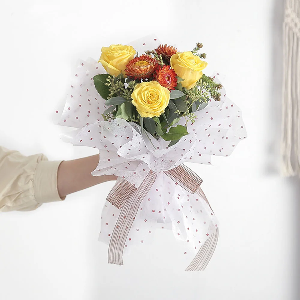 Flower Wrapping Paper Waterproof Dot Wedding Decoration Paper Non-woven Florist Bouquet Supplies Inside Lining Paper 10 Sheets
Flower Wrapping Paper Waterproof Dot Wedding Decoration Paper Non-woven Florist Bouquet Supplies Inside Lining Paper 10 Sheets