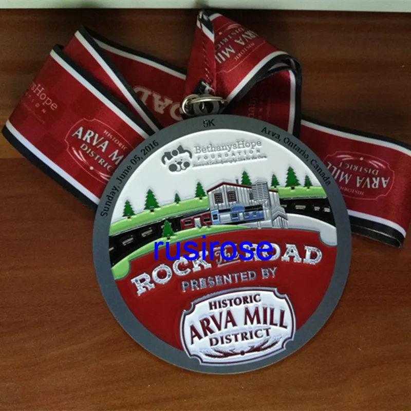 Personalized custom paint medals, ancient tin plating color, 5K meter sports medals, custom medals around the city run 
Personalized custom paint medals, ancient tin plating color, 5K meter sports medals, custom medals around the city run