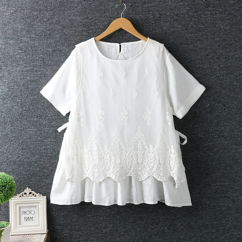 Korean Women Faux-two Piece Lace Blouses Short Sleeves Sweet Mori Girl Lace Embroidery Loose Shirts Women Casual Pullover Shirts
Korean Women Faux-two Piece Lace Blouses Short Sleeves Sweet Mori Girl Lace Embroidery Loose Shirts Women Casual Pullover Shirts