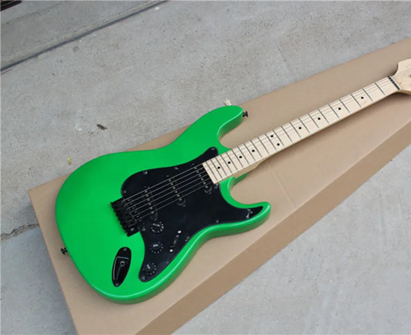 Factory Custom Green Electric Guitar with SSS Pickups,Black Pickguard,Black Hardwares,offering customized services.
Factory Custom Green Electric Guitar with SSS Pickups,Black Pickguard,Black Hardwares,offering customized services.