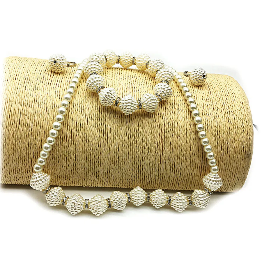 2019 Bride Wedding Jewelry Sets Party Earrings Bracelet Necklace Set Simulated Pearl Necklace Jewelry Sets Women Statement
2019 Bride Wedding Jewelry Sets Party Earrings Bracelet Necklace Set Simulated Pearl Necklace Jewelry Sets Women Statement