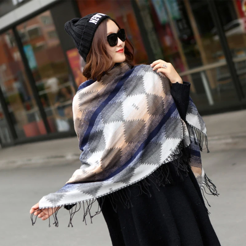 Burb Style New year 2015 new arrival High Quality shawl Blanket type cloak warm scarf winter scarf women 166*132cm
Burb Style New year 2015 new arrival High Quality shawl Blanket type cloak warm scarf winter scarf women 166*132cm