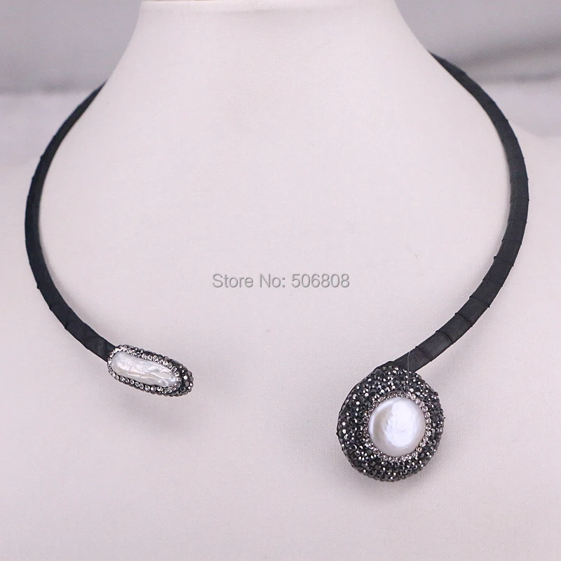 3 Strands Zyunz Jewelry Rhinestone Paved Nature Pearl Choker Necklace Black Leather Collar Chocker Necklaces Women Party Jewelry
3 Strands Zyunz Jewelry Rhinestone Paved Nature Pearl Choker Necklace Black Leather Collar Chocker Necklaces Women Party Jewelry