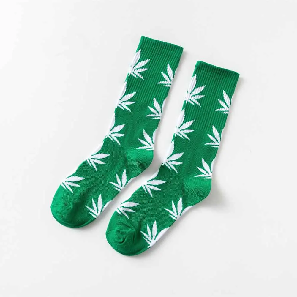 Fashion-1Pair-comfortable-high-quality-cotton-socks-hemp-leaf-maple-leaves-casual-long-weed-crew-socks(2)