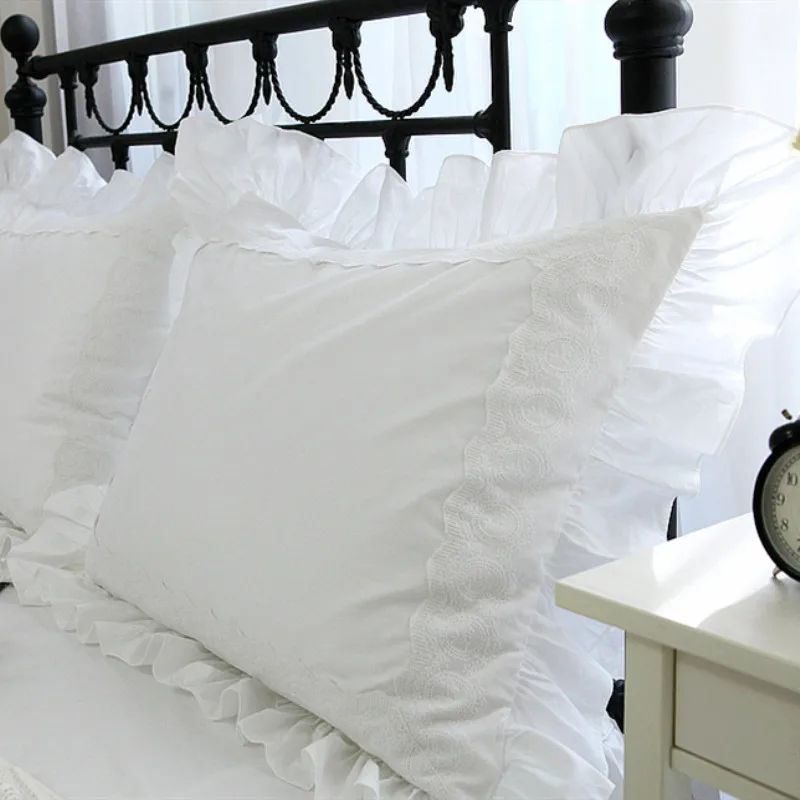 2pcs luxury pillow case Embroidery white ruffle lace pillowcase Satin cotton pillow cover home bedding pillow cases pillow sham
2pcs luxury pillow case Embroidery white ruffle lace pillowcase Satin cotton pillow cover home bedding pillow cases pillow sham