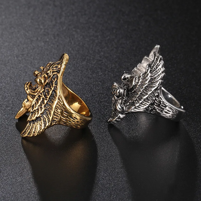 Casting faucet ring national wind ornament titanium steel men ring finger index finger ring jewelry
Casting faucet ring national wind ornament titanium steel men ring finger index finger ring jewelry