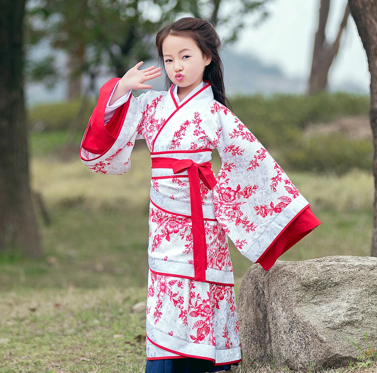 Chinese Traditional Costume for Girl Princess Cosply Clothing Stage Kids Folk Dance Costume Kids Tang Dynasty Dress China Fairy
Chinese Traditional Costume for Girl Princess Cosply Clothing Stage Kids Folk Dance Costume Kids Tang Dynasty Dress China Fairy