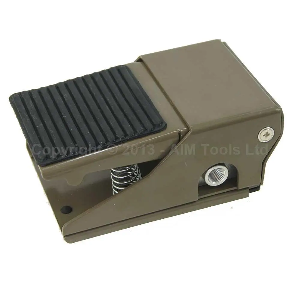 Foot Pedal Air Tools Pneumatic Machinery Control Switch 1 Inlet, 1 Oulet FA320-08A
Foot Pedal Air Tools Pneumatic Machinery Control Switch 1 Inlet, 1 Oulet FA320-08A