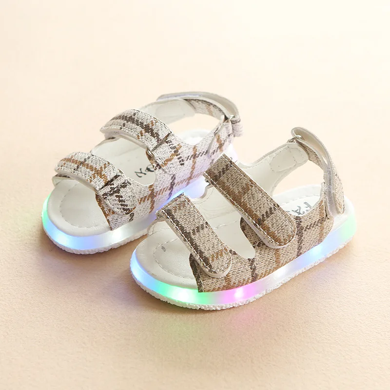 New 2016 European fashion children shoes high quality children causal sneakers solid color kids girls boys shoes free shipping
New 2016 European fashion children shoes high quality children causal sneakers solid color kids girls boys shoes free shipping