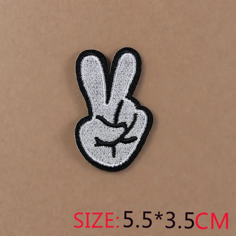 1PC fashion victory finger white Iron On Embroidered Patch For Cloth Cartoon Badge Garment Appliques Accessory
1PC fashion victory finger white Iron On Embroidered Patch For Cloth Cartoon Badge Garment Appliques Accessory