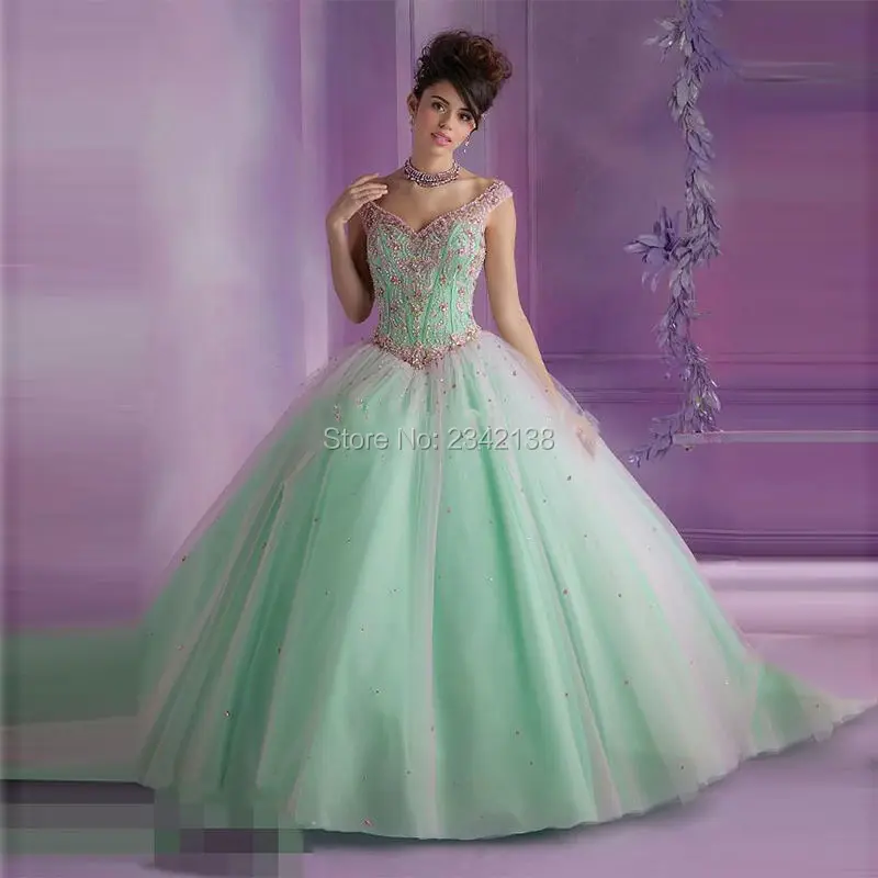 New Open Back Ball Gown Quinceanera Dresses 2017 Beaded Sweet 16 Dresses For 15 Years Vestido De Debutante Quinceanera gown
New Open Back Ball Gown Quinceanera Dresses 2017 Beaded Sweet 16 Dresses For 15 Years Vestido De Debutante Quinceanera gown