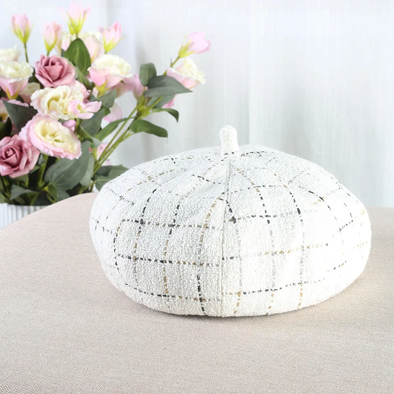 2018 New French Checks Casquette Cap Women Cotton Felt Pillbox Hat Autumn White Beret Hat Casual Ladies Winter Octagonal Cap Hat
2018 New French Checks Casquette Cap Women Cotton Felt Pillbox Hat Autumn White Beret Hat Casual Ladies Winter Octagonal Cap Hat