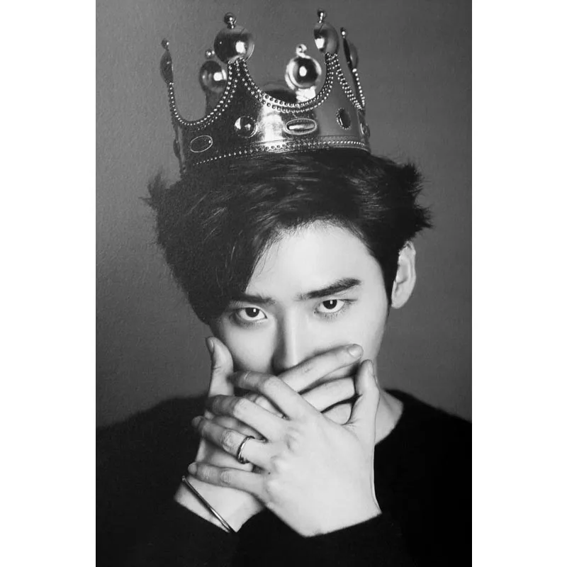 Lee Jong Suk Canvas Fabric Cloth Poster Custom Art Canvas print Professional Home Wall Decoration
Lee Jong Suk Canvas Fabric Cloth Poster Custom Art Canvas print Professional Home Wall Decoration