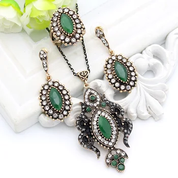 Vintage Morocco Women Flame Necklace Resin Jewelry Ethnic Pendant Necklace Crystal Drop Antique Moon Arabia Bride Dowry
Vintage Morocco Women Flame Necklace Resin Jewelry Ethnic Pendant Necklace Crystal Drop Antique Moon Arabia Bride Dowry