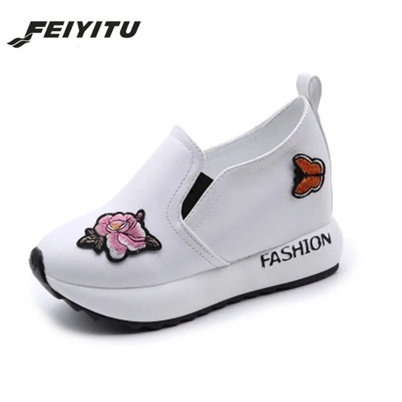 FeiYiTu 2018 New Arrival Summer Fashion Women Casual Embroidery Shoes Breathable Fashion Waterproof Wedges Platform Trainers
FeiYiTu 2018 New Arrival Summer Fashion Women Casual Embroidery Shoes Breathable Fashion Waterproof Wedges Platform Trainers