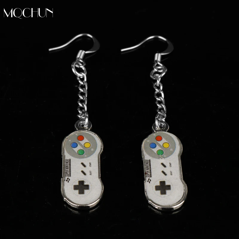 MQCHUN New Creative Jewelry Gamer Style Laser Engraved Game Controller Earrings Gift For Women Girls Accessories Drop Earring
MQCHUN New Creative Jewelry Gamer Style Laser Engraved Game Controller Earrings Gift For Women Girls Accessories Drop Earring