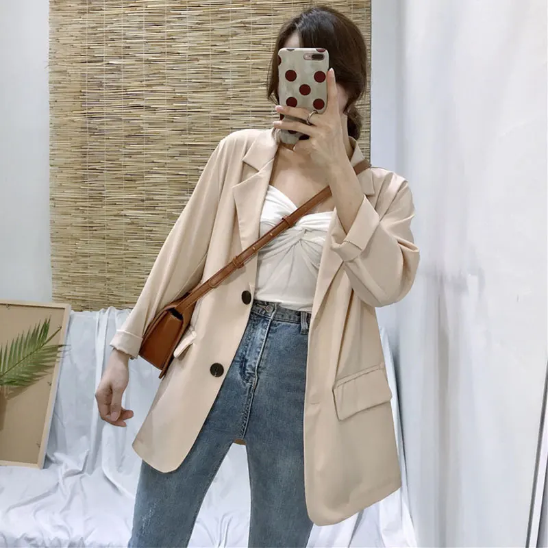 Women Spring Korean Thin Blazers Fashion Chic Solid Color Notched Two Buttons Loose Blazer Female Temperament All Match Clothing
Women Spring Korean Thin Blazers Fashion Chic Solid Color Notched Two Buttons Loose Blazer Female Temperament All Match Clothing