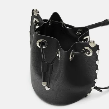 SUNNY BEACH 2019 Fashion Scrub Women Bucket Bag Vintage Messenger Bag High Quality Shoulder Bag Simple Crossbody Bag
SUNNY BEACH 2019 Fashion Scrub Women Bucket Bag Vintage Messenger Bag High Quality Shoulder Bag Simple Crossbody Bag