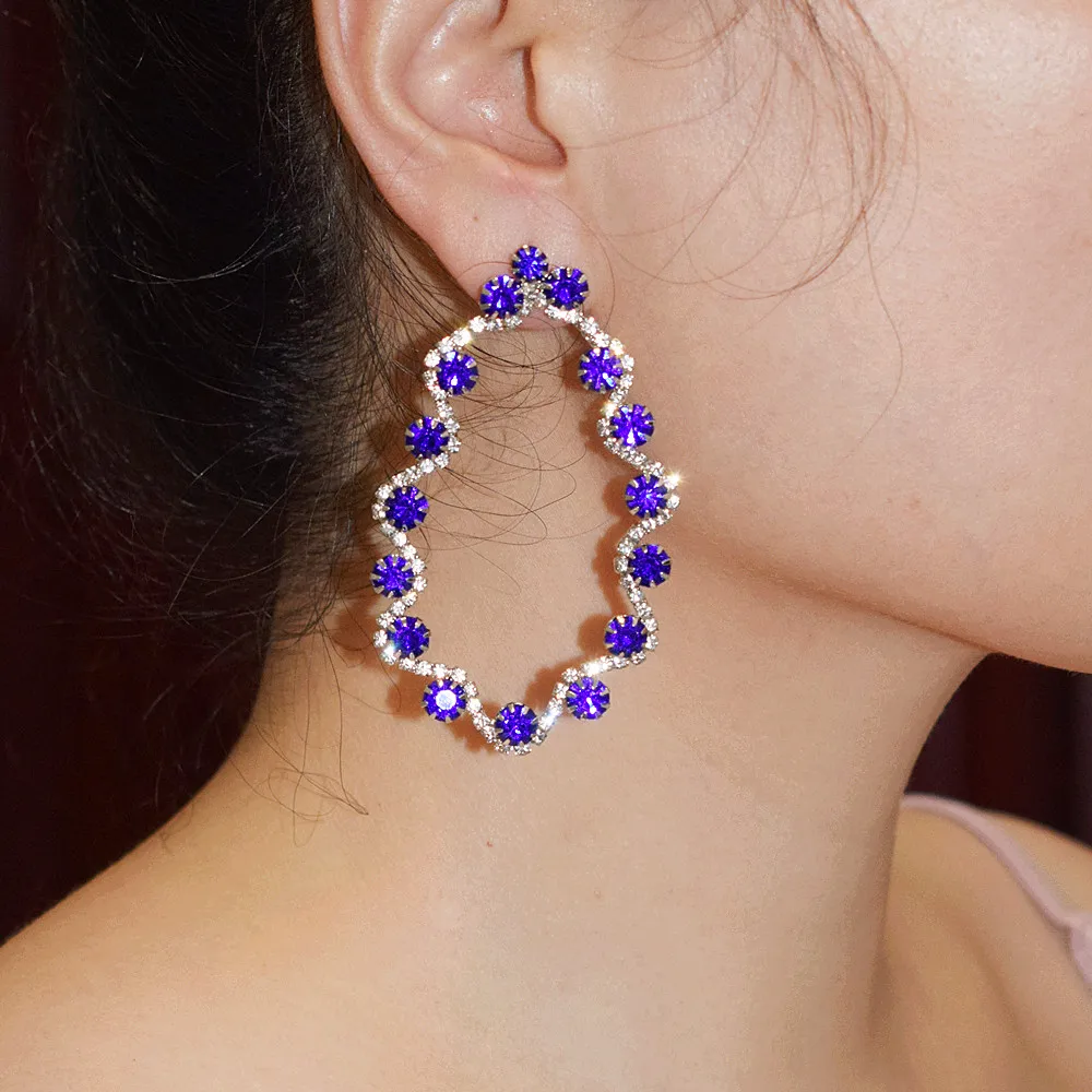 Bohemian Style 2Colors Glass Crystal Stud Earrings For Women Fashion Jewelry Ladys' Statement Earrings Accessories
Bohemian Style 2Colors Glass Crystal Stud Earrings For Women Fashion Jewelry Ladys' Statement Earrings Accessories