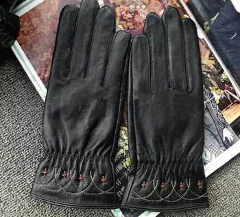 Women's autumn winter thicken warm thermal fleece lining glove lady's black natural sheepskin leather driving glove R570
Women's autumn winter thicken warm thermal fleece lining glove lady's black natural sheepskin leather driving glove R570