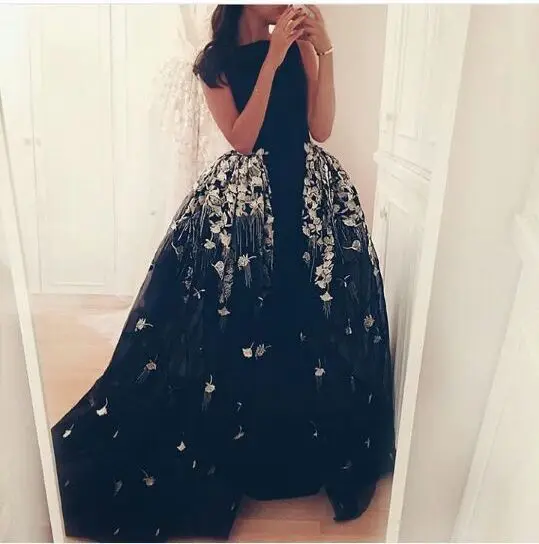 Vestido De Festa Dubai Saudi Arabia Custom Made New Arrival Black Lace and Beading Ball gown Formal dresses Long evening dress
Vestido De Festa Dubai Saudi Arabia Custom Made New Arrival Black Lace and Beading Ball gown Formal dresses Long evening dress