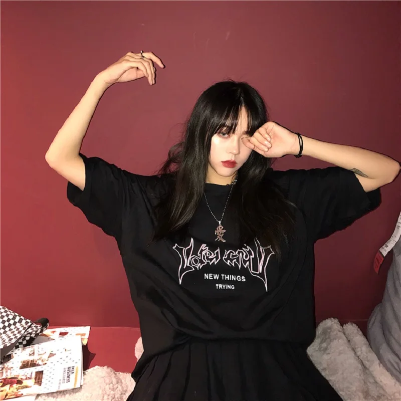 Summer new Korea ulzzang Harajuku street hip hop dark black letter printing ins fashion loose short sleeve casual female T-shirt
Summer new Korea ulzzang Harajuku street hip hop dark black letter printing ins fashion loose short sleeve casual female T-shirt