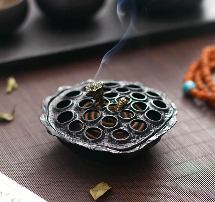Metal Lotus Seed Pod Incense Burner Antique Censer Home Decor Use In Home Living Room Teahouse Smell Removing Tool
Metal Lotus Seed Pod Incense Burner Antique Censer Home Decor Use In Home Living Room Teahouse Smell Removing Tool