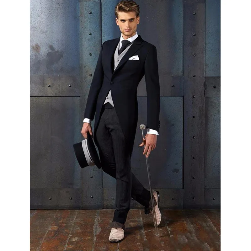 Hot tuxedo popular men's tail tail mate best man wedding ceremony for the pointed lapel 3 sets (jacket + pants + vest) custom
Hot tuxedo popular men's tail tail mate best man wedding ceremony for the pointed lapel 3 sets (jacket + pants + vest) custom
