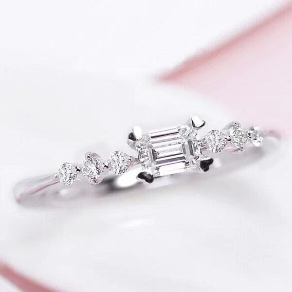 Fashion Jewelry Zircon Sona Cz Rings for Women Wedding Ring Plated Silver White Gold Color High Quality Jewelry
Fashion Jewelry Zircon Sona Cz Rings for Women Wedding Ring Plated Silver White Gold Color High Quality Jewelry