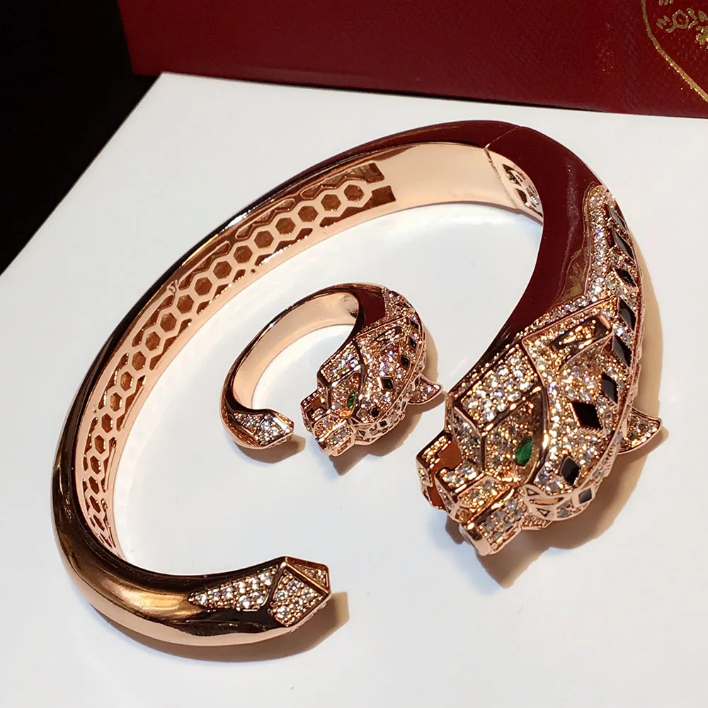 2018Brand Fashion Party Jewelry For Women Rose Gold Black Pattern Panther Wedding Jewelry Leopard Bangle 
2018Brand Fashion Party Jewelry For Women Rose Gold Black Pattern Panther Wedding Jewelry Leopard Bangle