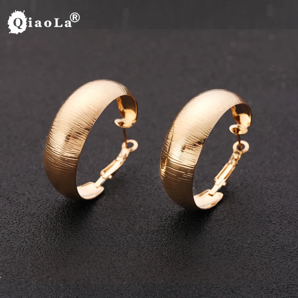 Qiao La Fashion Jewelry Wide Alloy Punk Hoop Earrings Statement Earrings For Women Brincos Wholesale Party Gifts
Qiao La Fashion Jewelry Wide Alloy Punk Hoop Earrings Statement Earrings For Women Brincos Wholesale Party Gifts