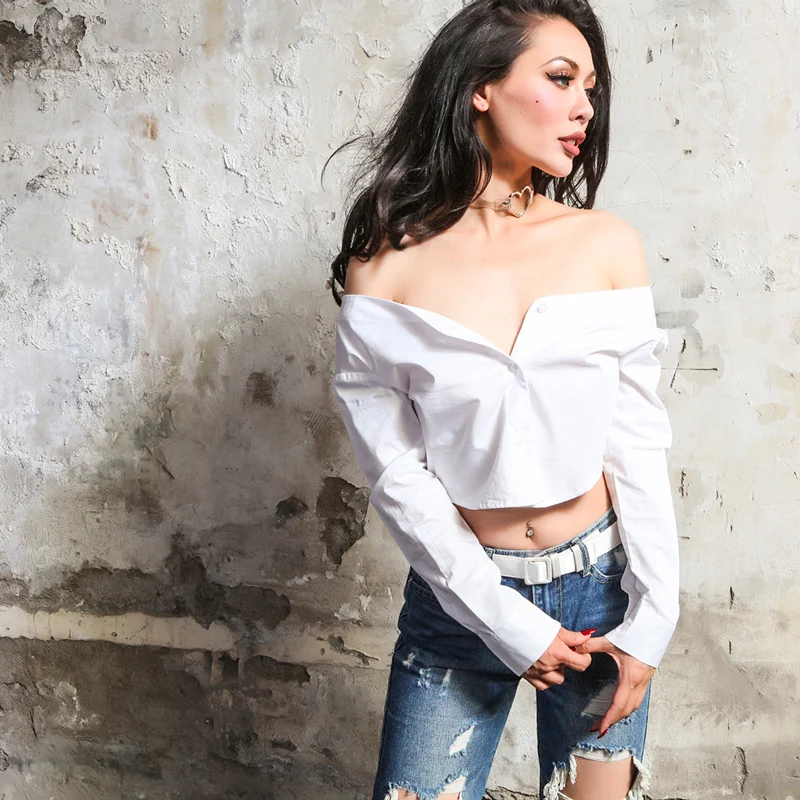 2017 Summer Essential Very Sexy Off Shoulder Shirt Women Pure White Type Short Blouse One Size Fits All No Elastic
2017 Summer Essential Very Sexy Off Shoulder Shirt Women Pure White Type Short Blouse One Size Fits All No Elastic