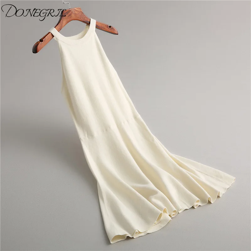 2019new spring summer high quality women sexy halter tank Knitted sleeveless dress ladies sweet plain color elegant knit dresses
2019new spring summer high quality women sexy halter tank Knitted sleeveless dress ladies sweet plain color elegant knit dresses