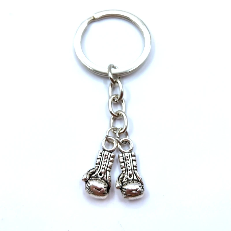 Fashion Keychain Boxing Gloves Pendant Boxer Sports Keychain DIY Men's Fighting Jewelry Car Keychain Ring Gift Souvenir
Fashion Keychain Boxing Gloves Pendant Boxer Sports Keychain DIY Men's Fighting Jewelry Car Keychain Ring Gift Souvenir