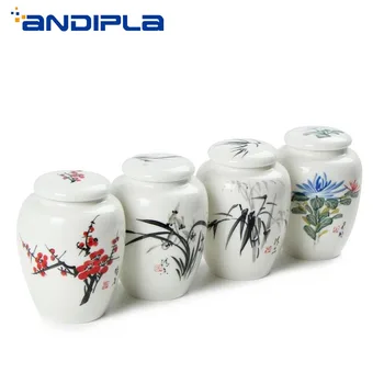 Jingdezhen Blue and White Porcelain Tea Caddy Mini Ceramic Jar Portable Travel Tea Cans Incense Powder Container
Jingdezhen Blue and White Porcelain Tea Caddy Mini Ceramic Jar Portable Travel Tea Cans Incense Powder Container