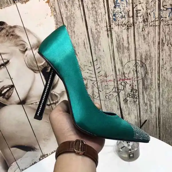 Shoes women stiletto luxury brand 2019 new high heels rhinestone sexy wedding banquet suede single shoes female sheepskin
Shoes women stiletto luxury brand 2019 new high heels rhinestone sexy wedding banquet suede single shoes female sheepskin