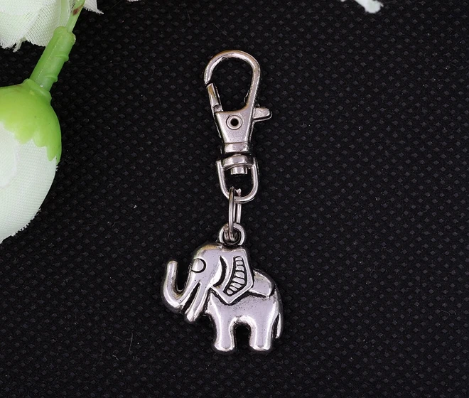Elephant Charms Keychain Vintage Silver Key Chain Ring For Gift Car Bag Key Ring Handbags Accessories DIY Jewelry 40PCS S226
Elephant Charms Keychain Vintage Silver Key Chain Ring For Gift Car Bag Key Ring Handbags Accessories DIY Jewelry 40PCS S226