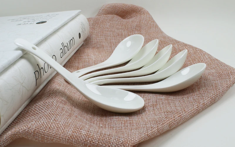 6pcs /set, white bone china soup spoon, ceramic table spoons for soup and rice, chinese rice scoop, ice cream dessert spoon
6pcs /set, white bone china soup spoon, ceramic table spoons for soup and rice, chinese rice scoop, ice cream dessert spoon