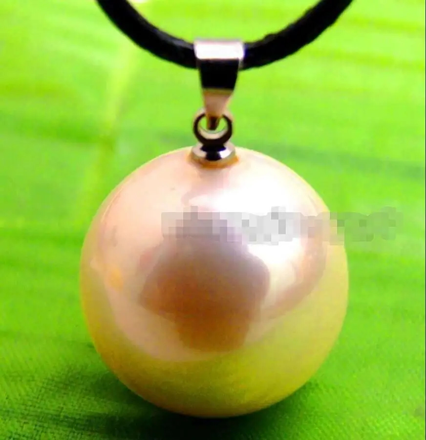 Free Shipping >>>> SALE Big 18mm Round Pink Sea Shell Pearl pendant cord 17-18" necklace-nec5941
Free Shipping >>>> SALE Big 18mm Round Pink Sea Shell Pearl pendant cord 17-18" necklace-nec5941