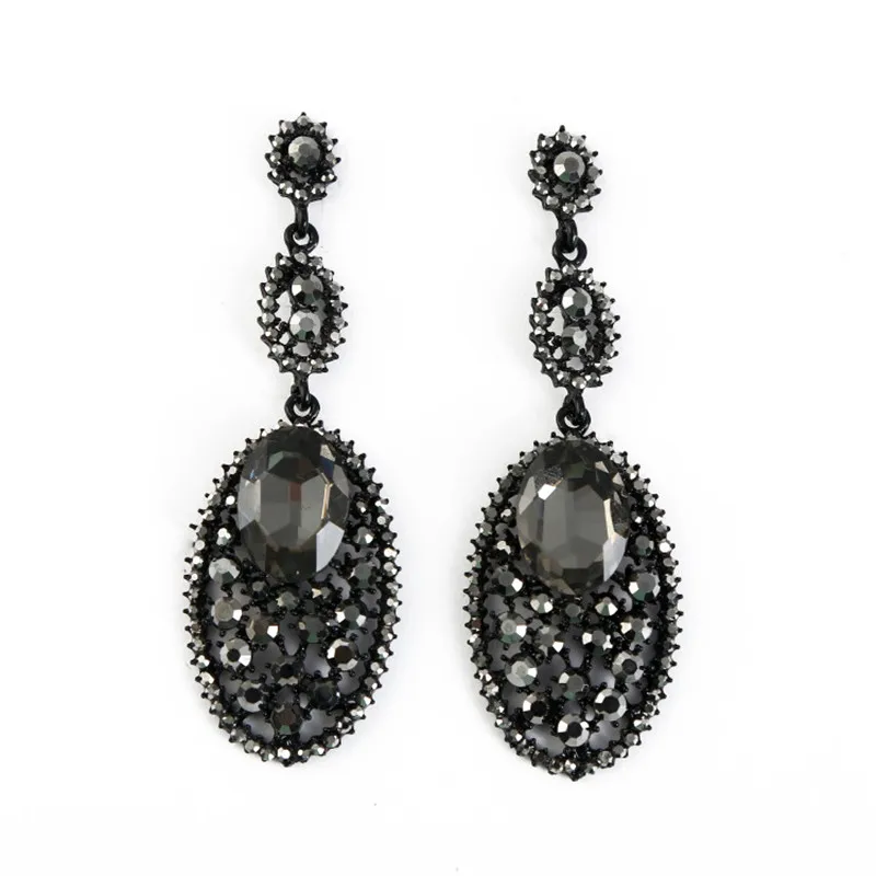 ORNAPEADIA Brand Jewelry 2018 fashion show Long earring luxury obsidian Hollow retro earring new style stud earrings for women 
ORNAPEADIA Brand Jewelry 2018 fashion show Long earring luxury obsidian Hollow retro earring new style stud earrings for women