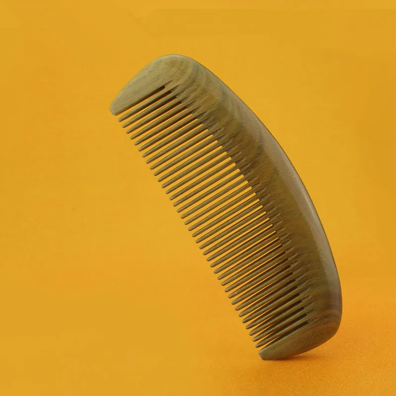 2019 Real Hairbrush selling high-end Cantonese whole wood fine tooth hairdressing comb natural green sandalwood comb
2019 Real Hairbrush selling high-end Cantonese whole wood fine tooth hairdressing comb natural green sandalwood comb