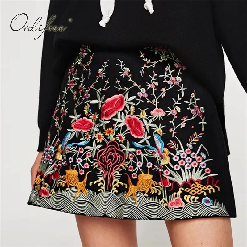 Женская винтажная мини юбка Ordifree черная трапециевидная с цветочной вышивкой и